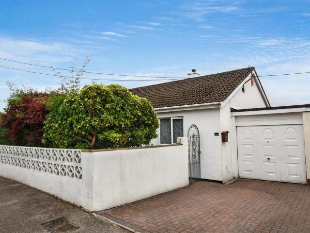 Bungalow for sale in Carharrack, Cornwall