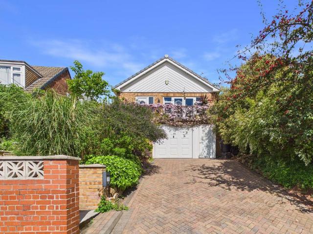 Bungalow for sale in Gedling, East Midlands