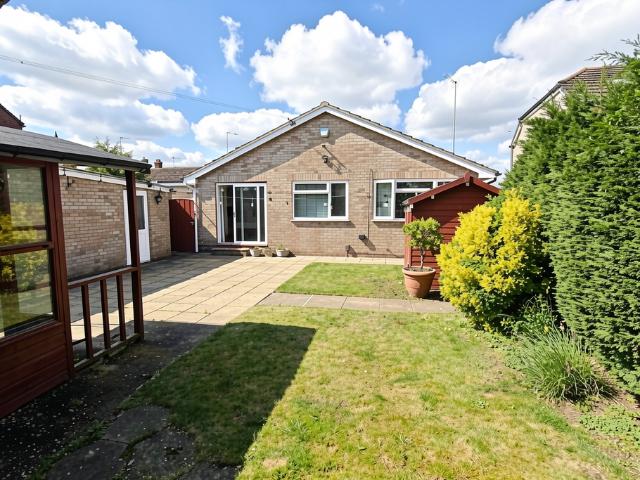 Bungalow for sale in Sandy, Bedfordshire
