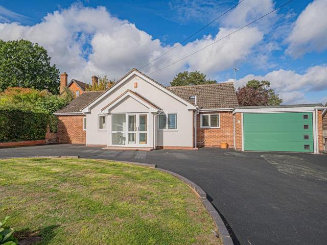 Bungalow for sale in Dorridge, Solihull