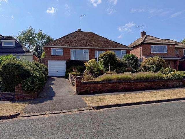 Bungalow for sale in Green Close, Warwickshire