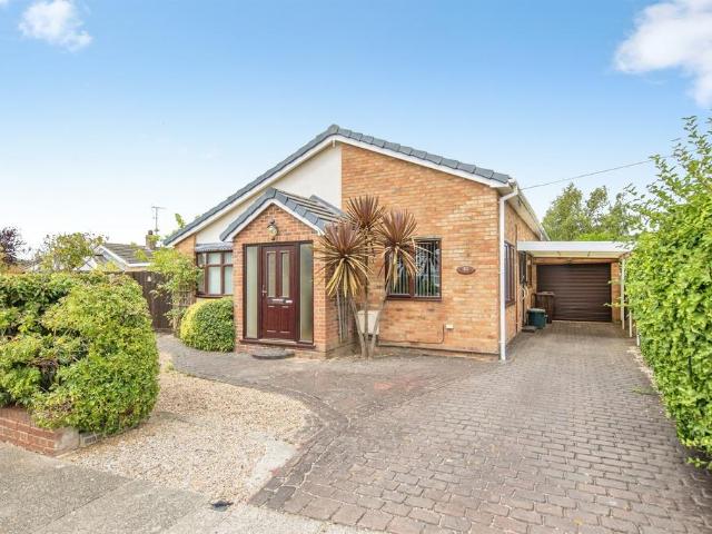 Bungalow for sale in Highwoods, Fordham Heath