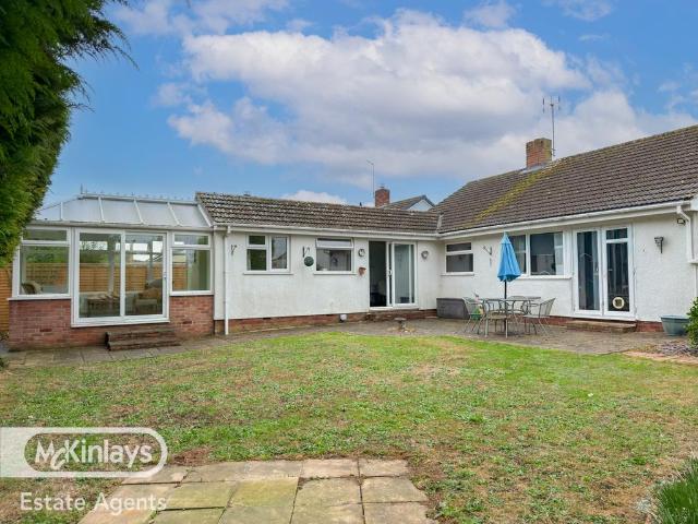 Bungalow for sale in Ruishton