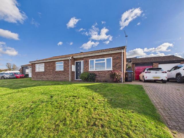 Bungalow for sale in Combs Ford, Bedingfield