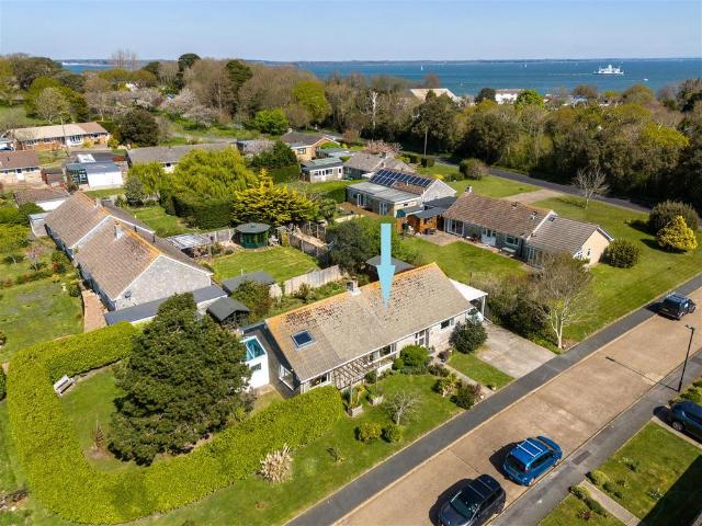 Bungalow for sale in Freshwater, Isle Of Wight