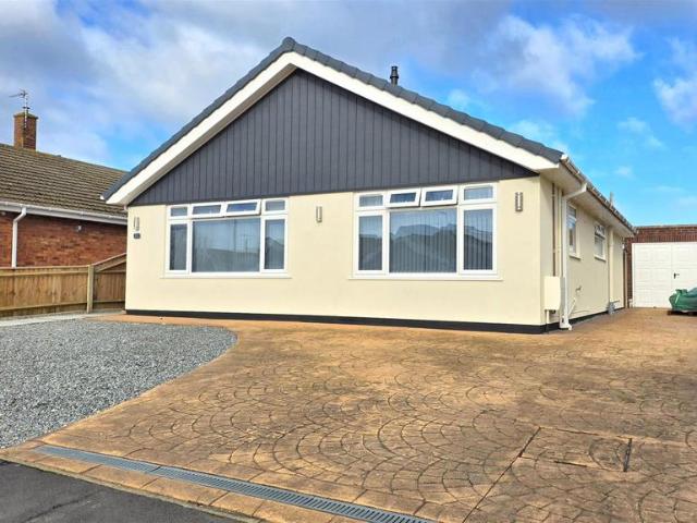 Bungalow for sale in Stokesby, Norfolk