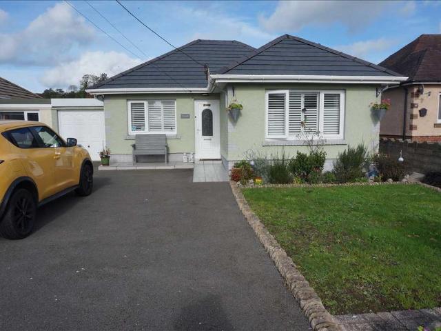 Bungalow for sale in Gorslas, Cwm-y-glo