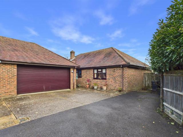 Bungalow for sale in Littlecote, West Sussex