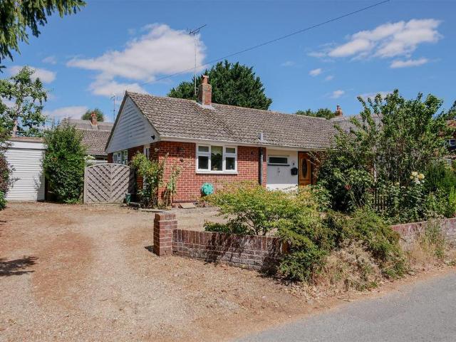Bungalow for sale in Berrick Salome, Oxfordshire