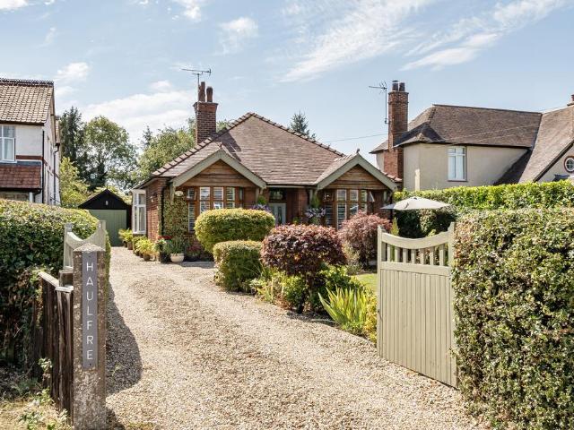 Bungalow for sale in Gobowen, Shropshire