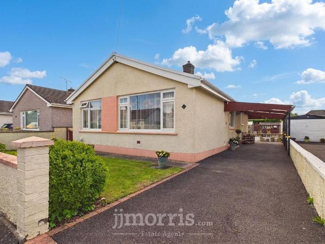 Bungalow for sale in Merlin's Bridge, Wales