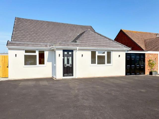 Bungalow for sale in Rustington, Clapham
