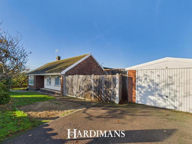 Bungalow for sale in Eastbridge, Suffolk