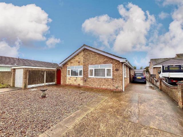 Bungalow for sale in Stokesby, Norfolk