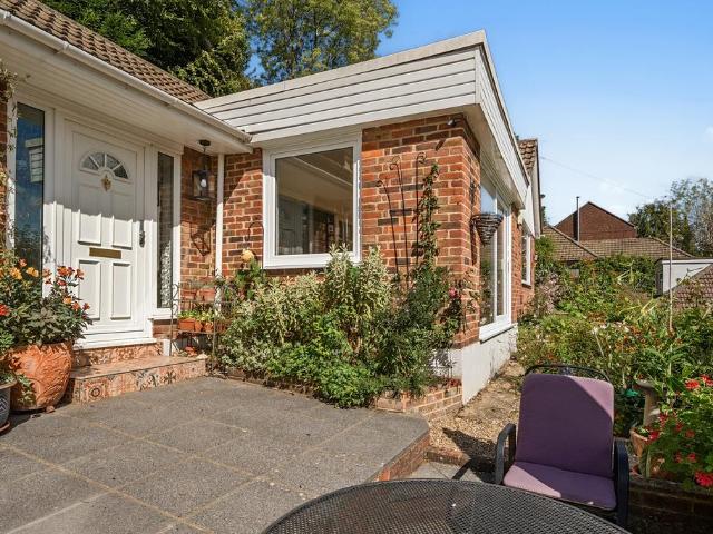 Bungalow for sale in Hillview, Surrey