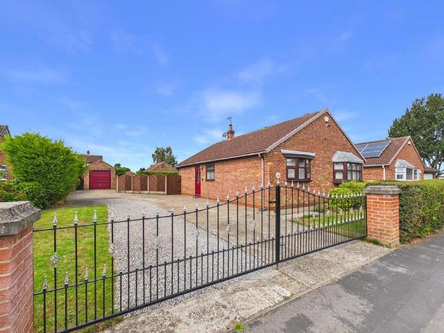Bungalow for sale in Gilberdyke