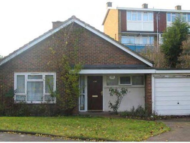 Bungalow for sale in London Borough of Croydon, Greater London