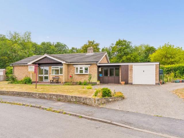 Bungalow for sale in Huntingdon, Cambridgeshire