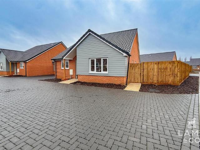 Bungalow for sale in Dale Hill, Essex