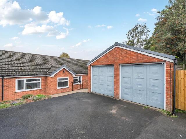Bungalow for sale in Foxholes, Wyre Forest