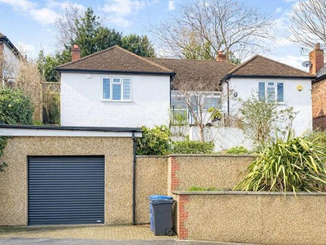 Bungalow for sale in London Borough of Croydon, Purley