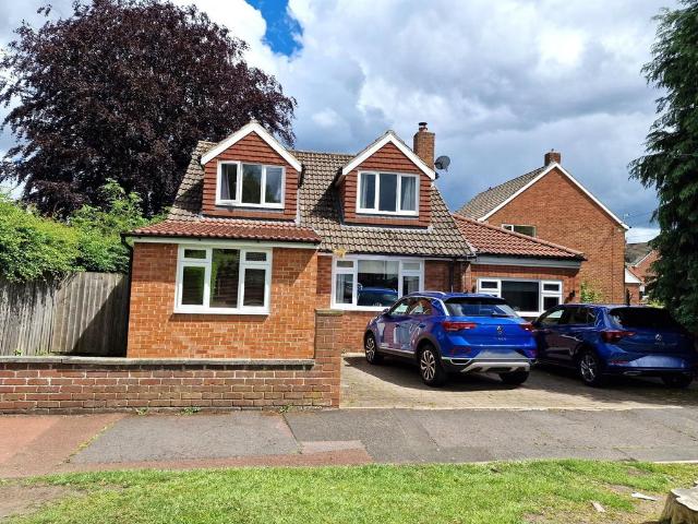 Bungalow for sale in North Lodge