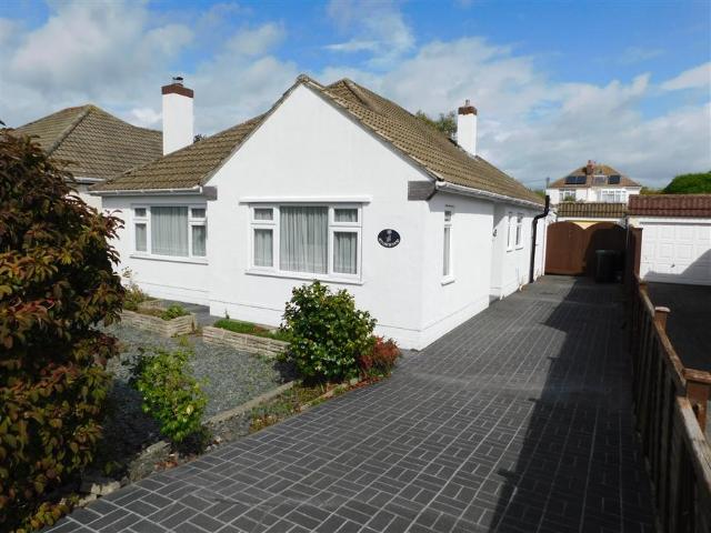 Bungalow for sale in Jumpers Corner, Christchurch