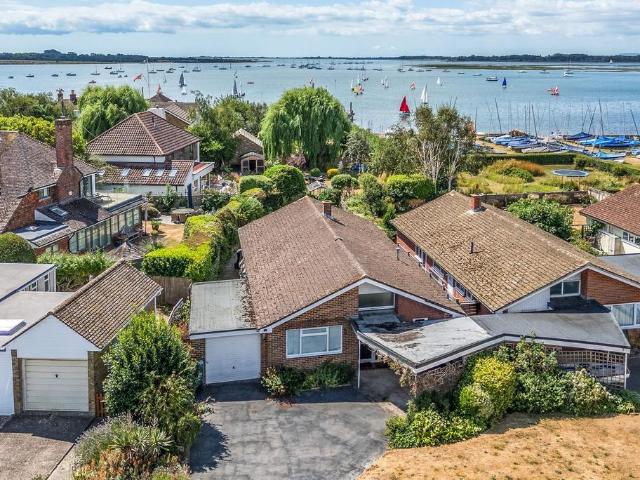 Bungalow for sale in Spring Vale, Hampshire