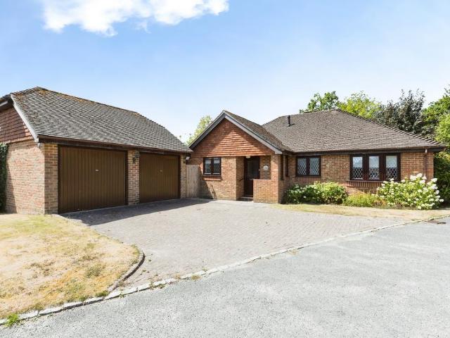 Bungalow for sale in Perryfields, West Sussex