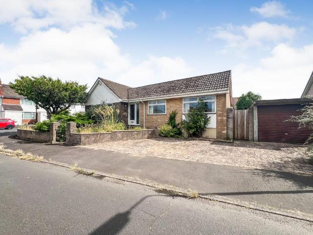 Bungalow for sale in Irvine, Scotland