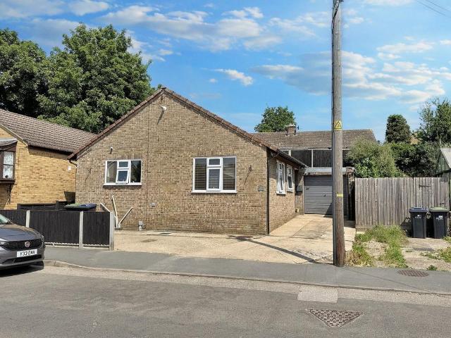 Bungalow for sale in Barway, Cambridgeshire