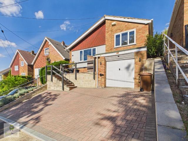 Bungalow for sale in Chatham