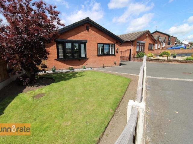 Bungalow for sale in Eaton Park, Fenton