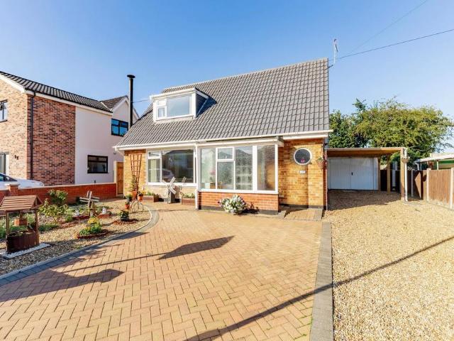Bungalow for sale in Eastbridge, Suffolk