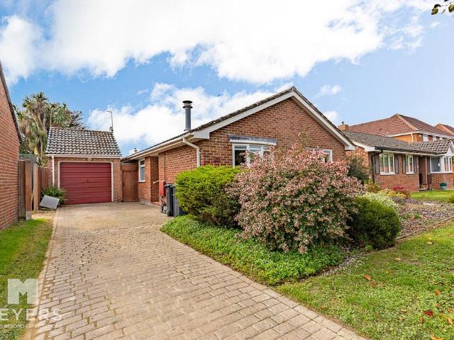 Bungalow for sale in Throop, Bournemouth