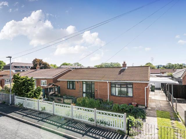 Bungalow for sale in Portfields, Hereford