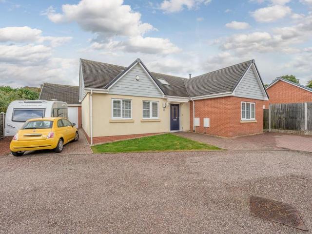 Bungalow for sale in Coseley, West Midlands