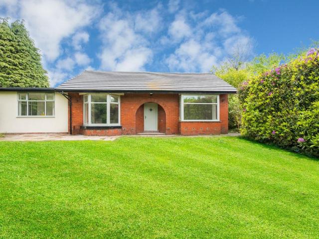 Bungalow for sale in Roby Mill, Lancashire
