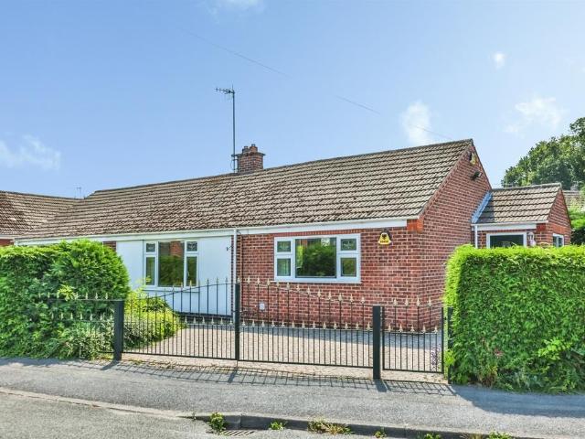 Bungalow for sale in Larklands, Caldermill