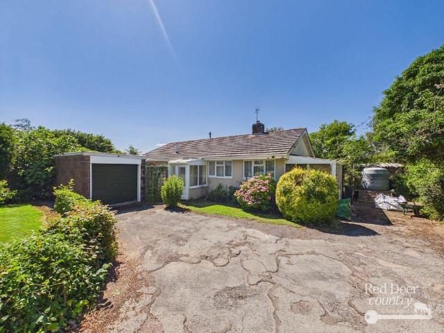 Bungalow for sale in West Quantoxhead