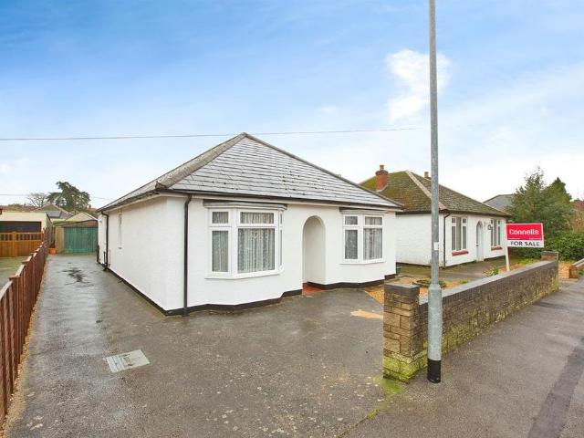 Bungalow for sale in Yeovil, Somerset