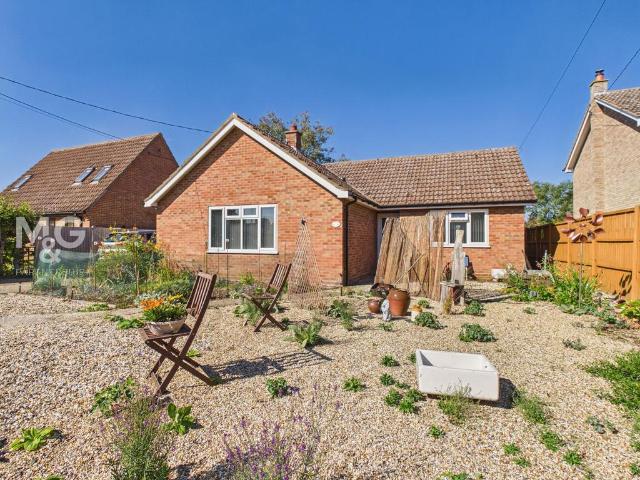 Bungalow for sale in Chedburgh, Suffolk