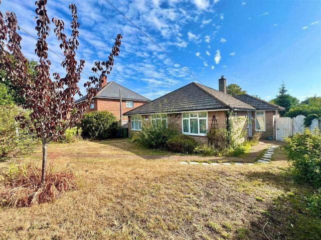 Bungalow for sale in Easton, Freshwater