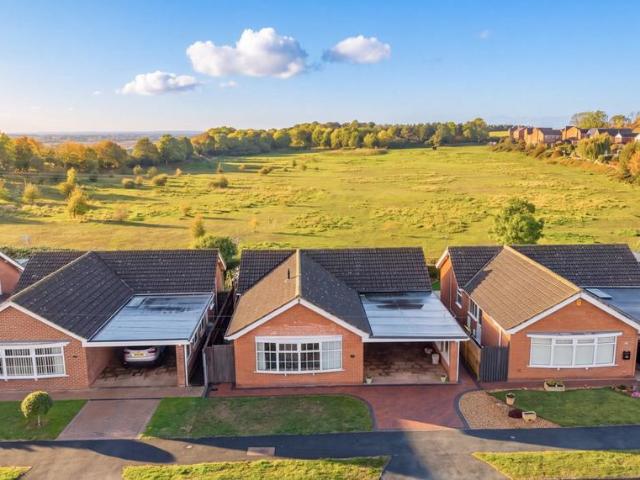 Bungalow for sale in Great Gonerby, South Kesteven