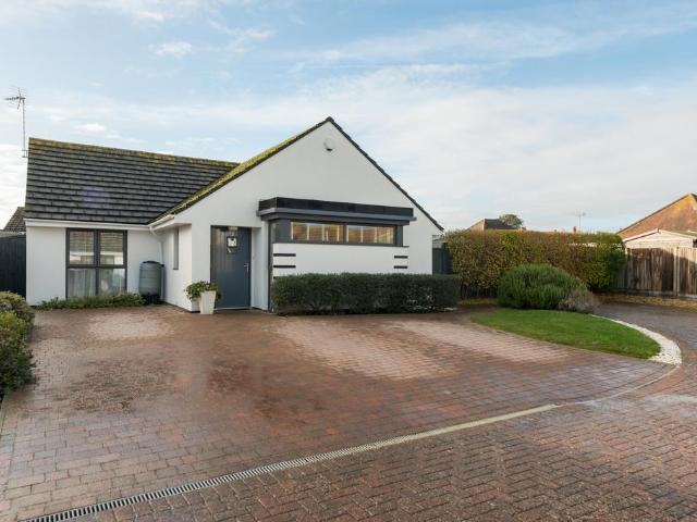 Bungalow for sale in Herne and Broomfield, The Bridge
