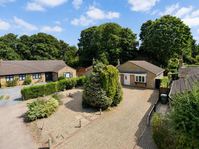 Bungalow for sale in Heath And Reach, Bedfordshire