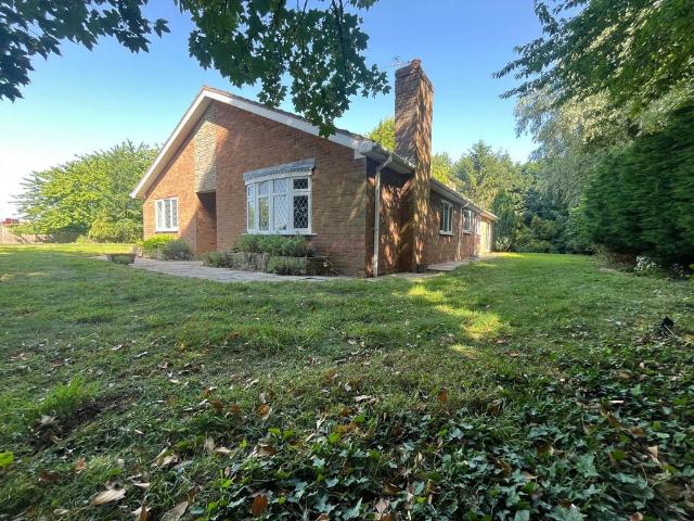 Bungalow for sale in Gosberton Clough, Lincolnshire