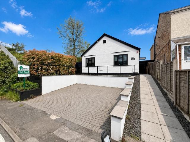 Bungalow for sale in Podsmead, Gloucester