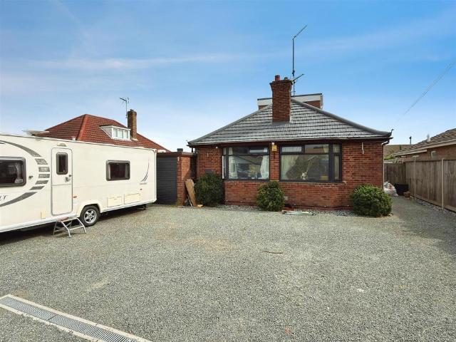 Bungalow for sale in Eastbridge, Suffolk