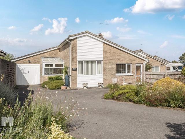Bungalow for sale in Wool, East Burton